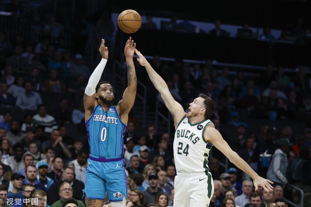 际大赛中屡 际大赛中屡