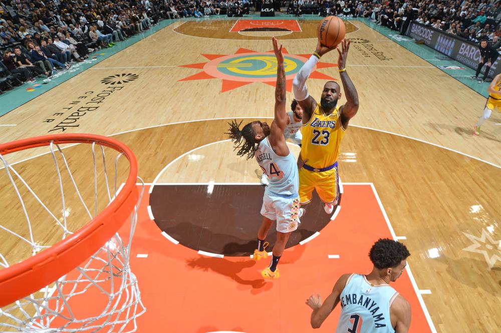 场11次出 场11次出