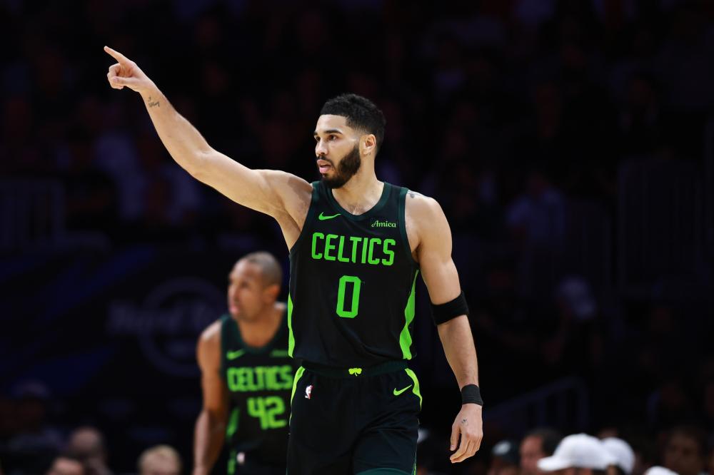 场两边的空 场两边的空