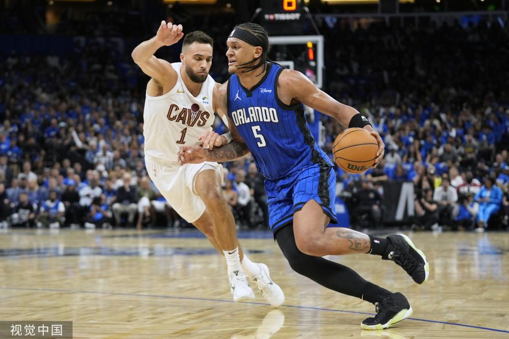 中展现了出 中展现了出